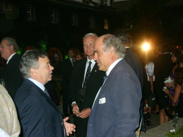 G. Dionizis, P. Reid y J. Pinto - big