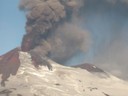 Erupción volcán Llaima, desde avión de Peter (2) - thumbnail