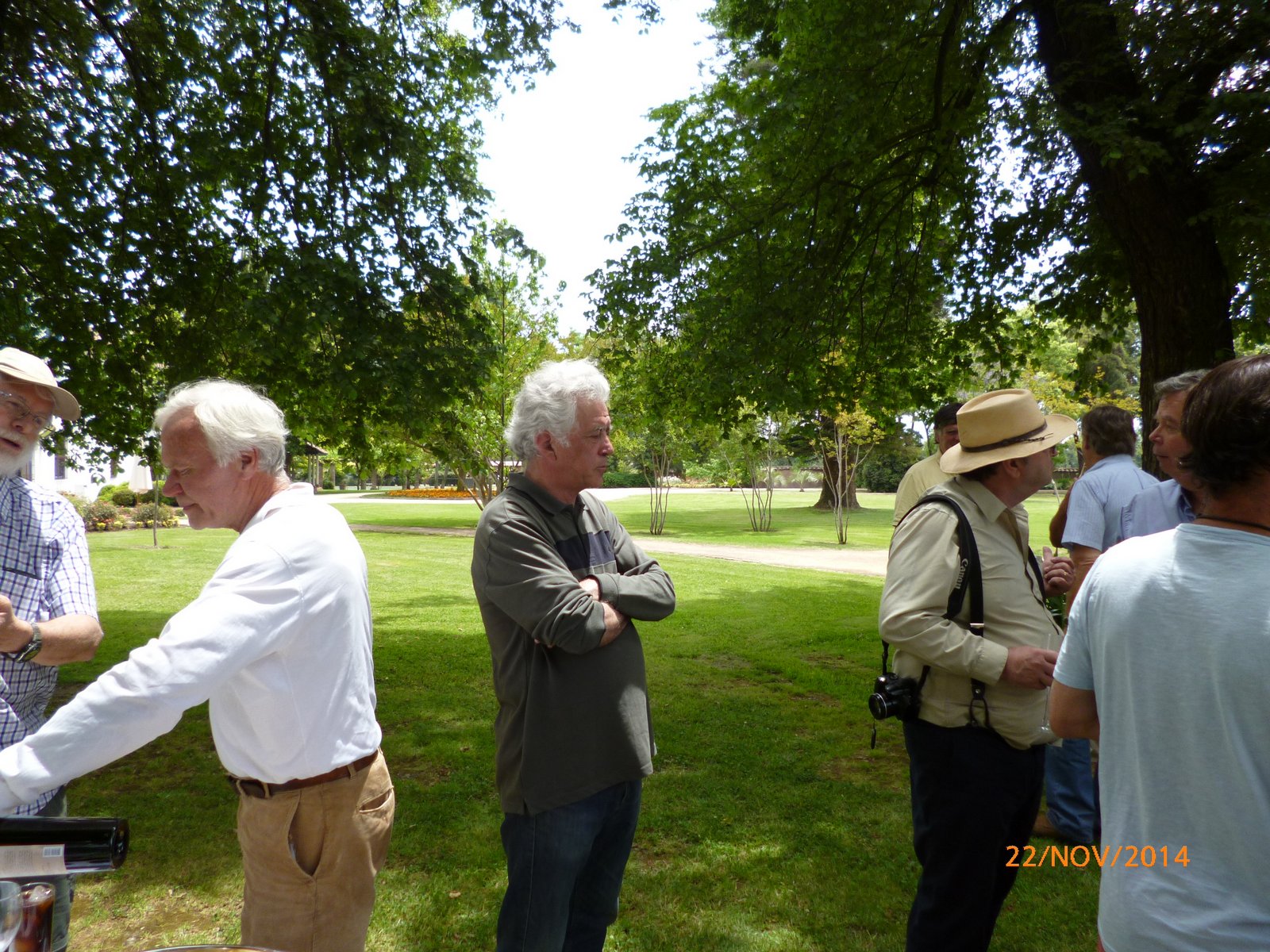 Klaus Ohmenzetter, Edmund Grasty, Andrés Gana