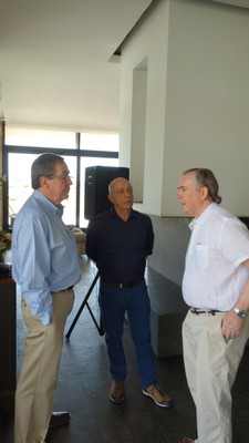 Ernesto Escobar, Teodoro Tefarikis, Juan Serrano